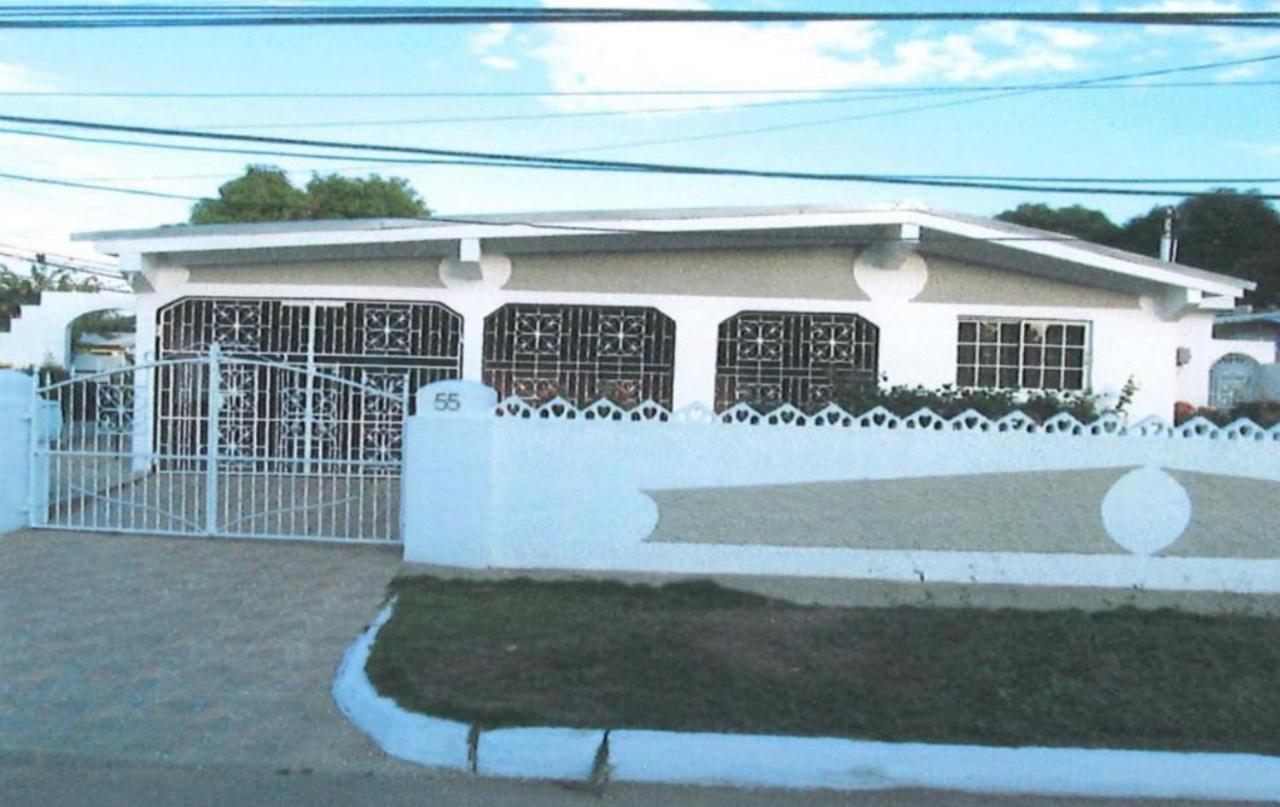 Portmore Bagian luar foto